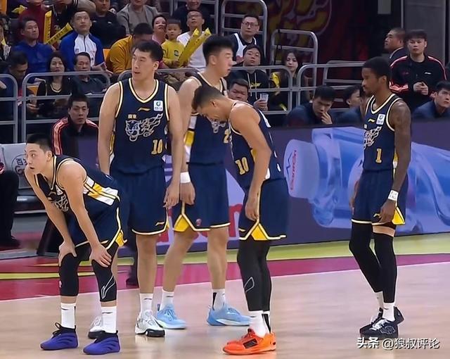 广东怎么冲冠？2战上海北京狂输71分 全队合计三分60投14中