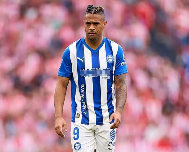 世界杯手机观看-身价仅80万！前皇马7号沉沦：西甲10场0球 球队濒临降级区