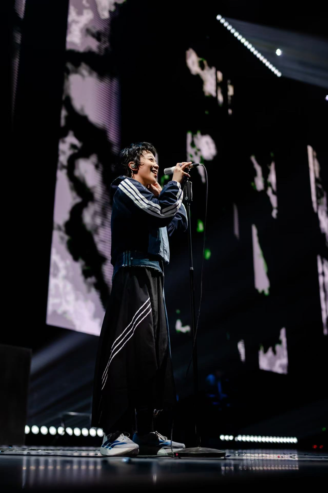 世界杯官网入口-在“竞速实验场”,苏翊鸣、拉塞尔、窦靖童共同探索速度的表达